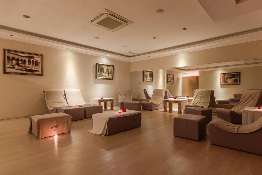 AES CLUB HOTEL
