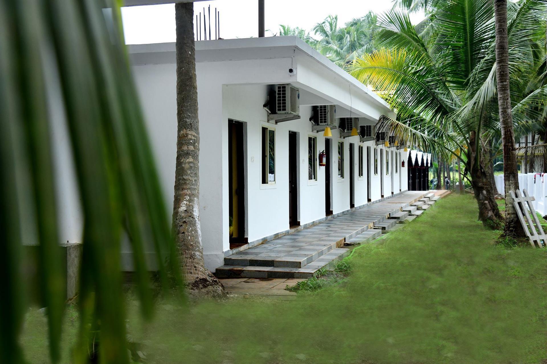 ARAMBOL PARADISE VILLAGE RESORT