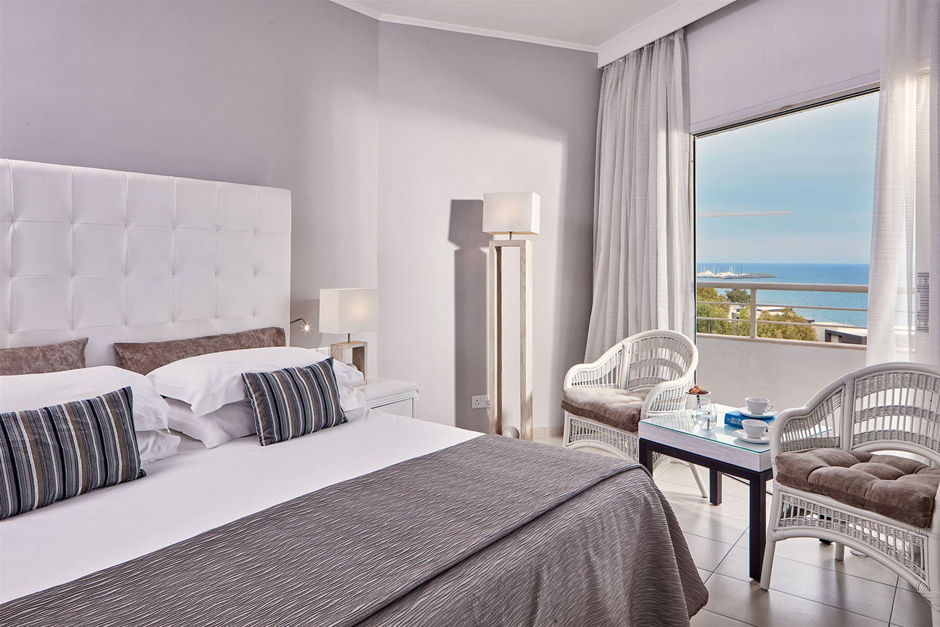 ATLANTICA BAY