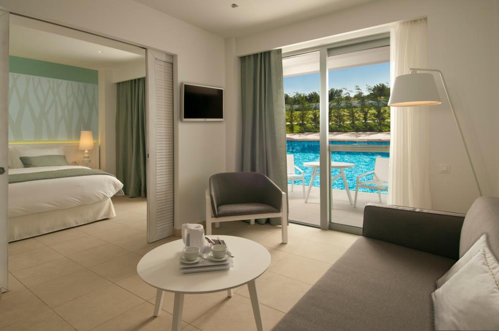 BLUE LAGOON PRINCESS HOTEL