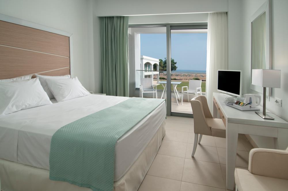 BLUE LAGOON PRINCESS HOTEL