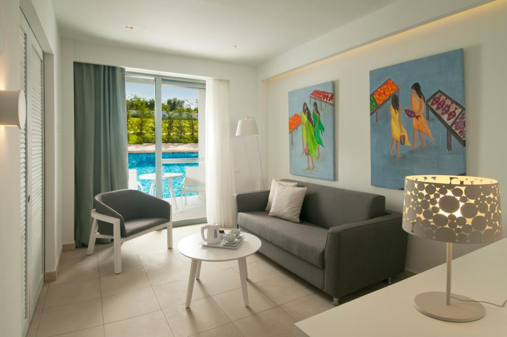 BLUE LAGOON PRINCESS HOTEL
