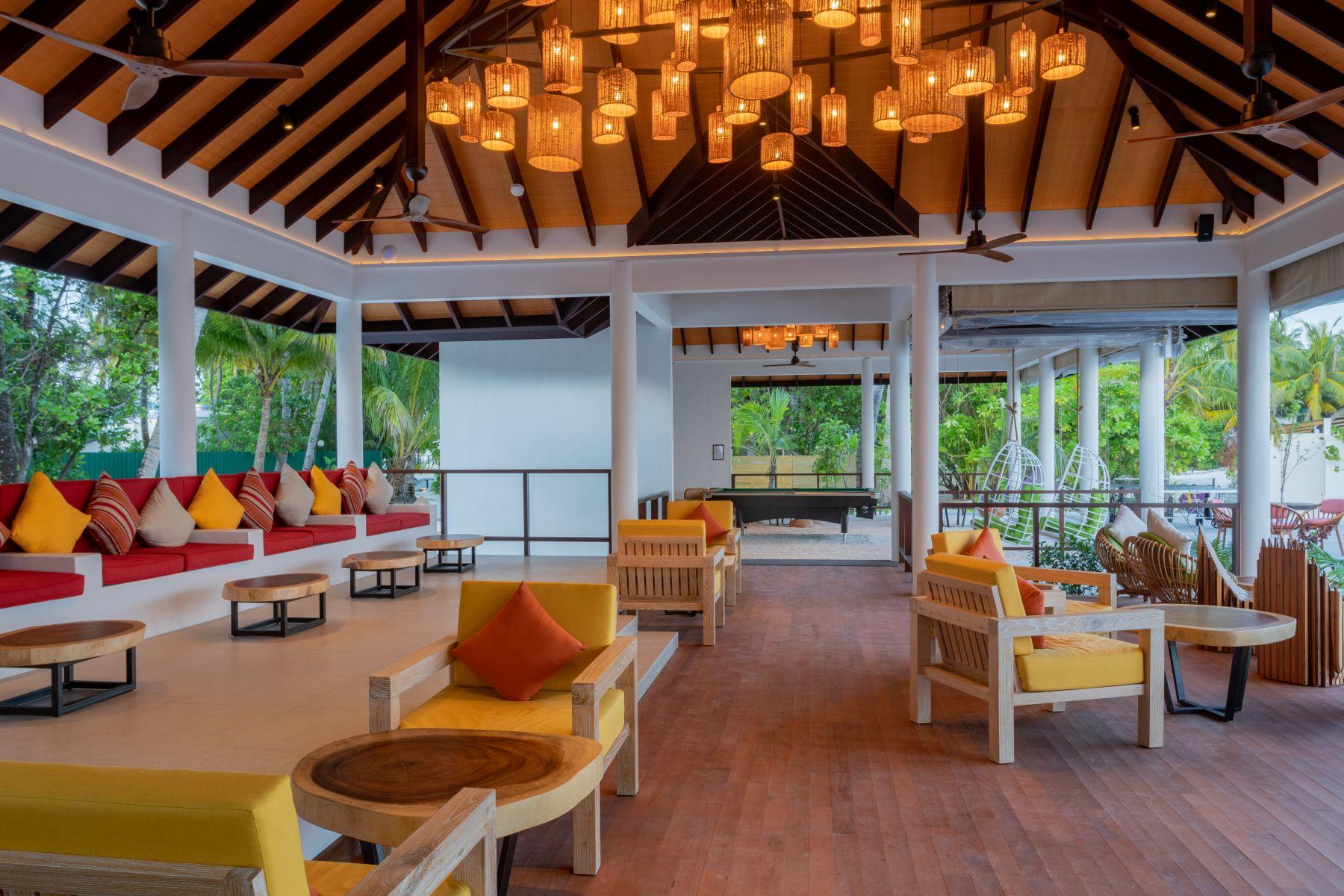 CINNAMON HAKURAA HURAA