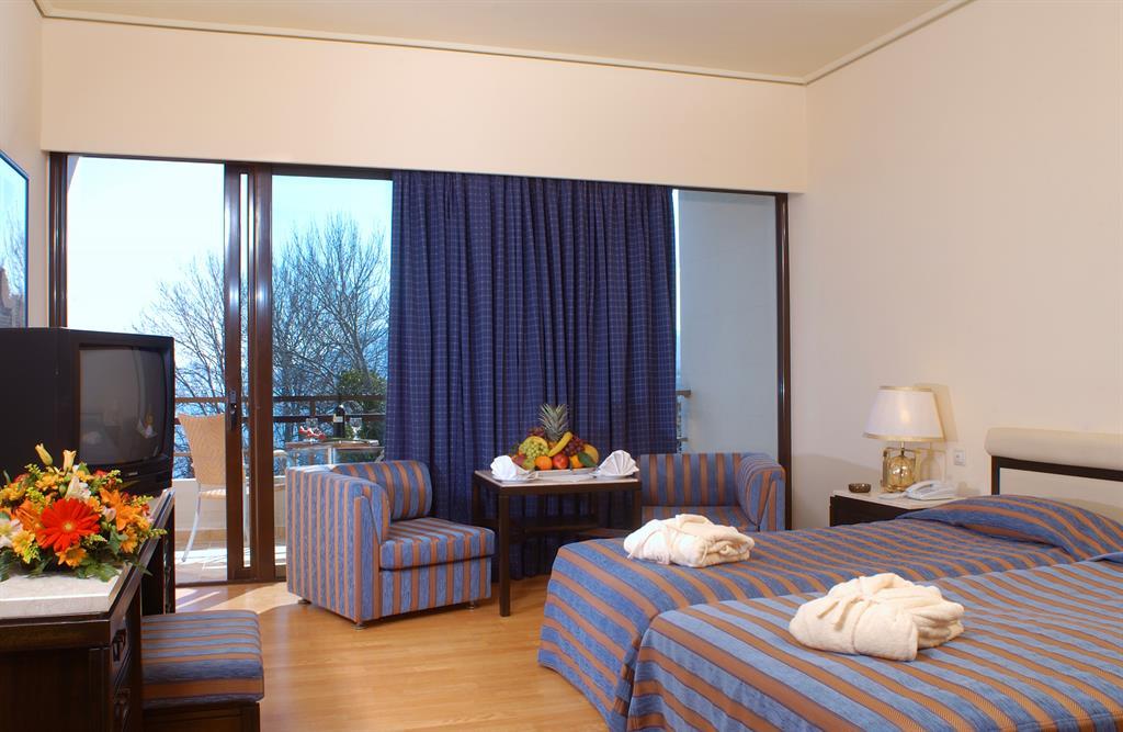 CORFU HOLIDAY PALACE