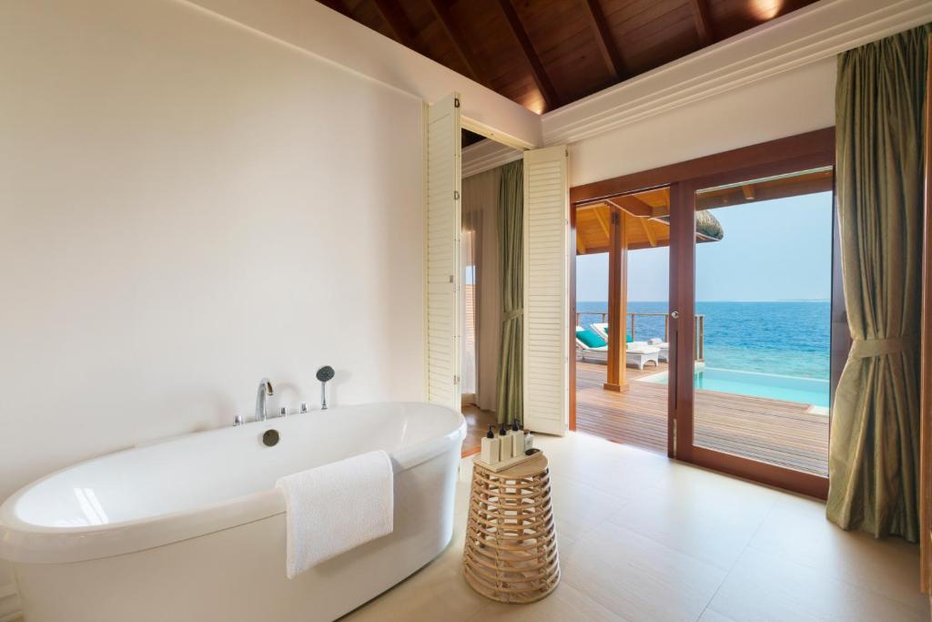 DUSIT THANI MALDIVES 