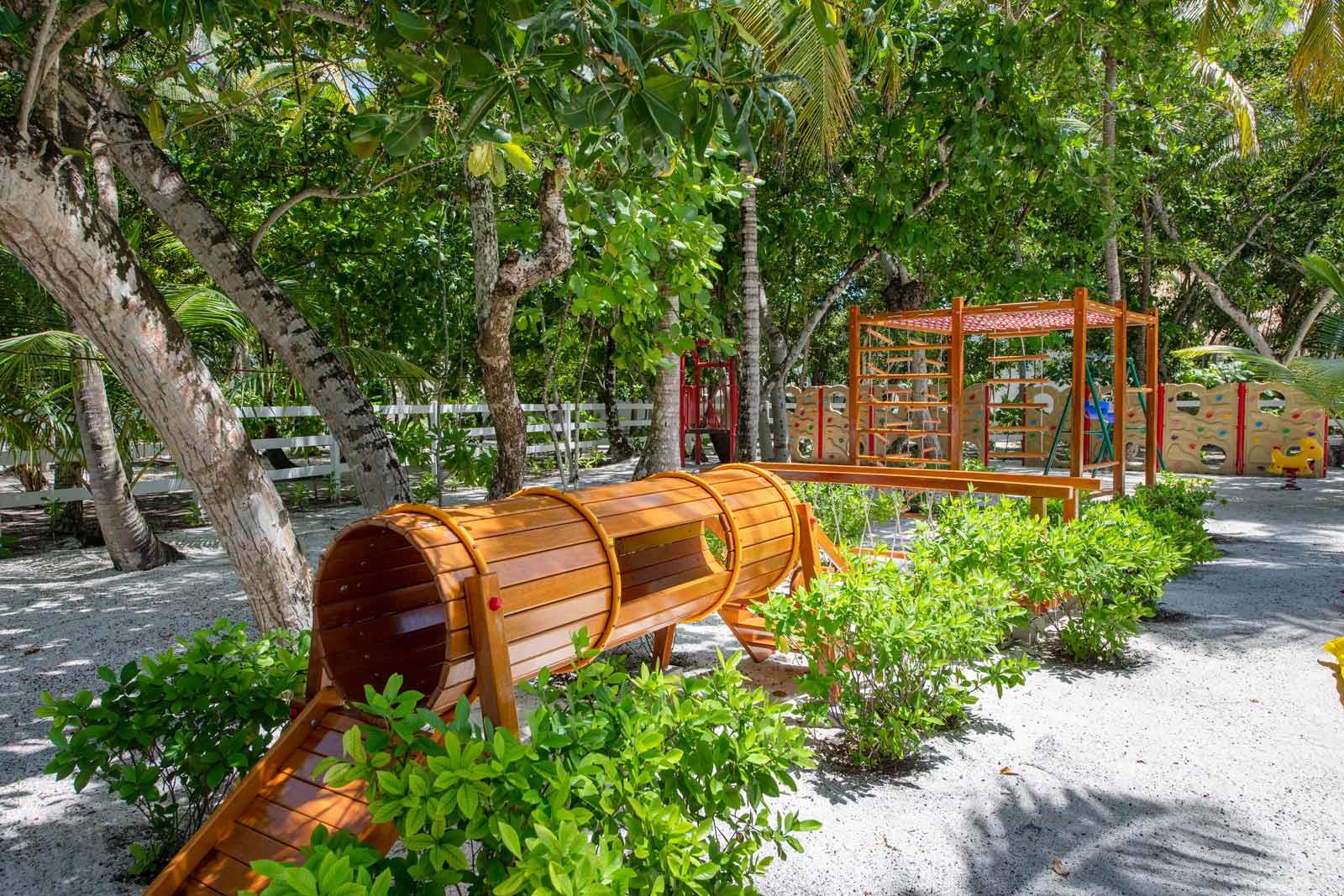 EMERALD MALDIVES RESORT & SPA 