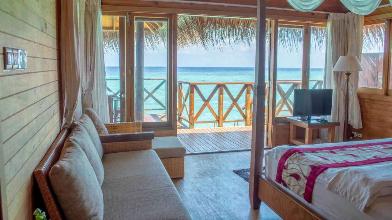 FIHALHOHI ISLAND RESORT