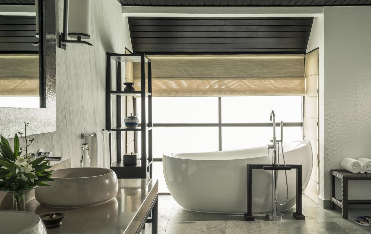 FOUR SEASONS RESORT MALDIVES at KUDA HURAA 