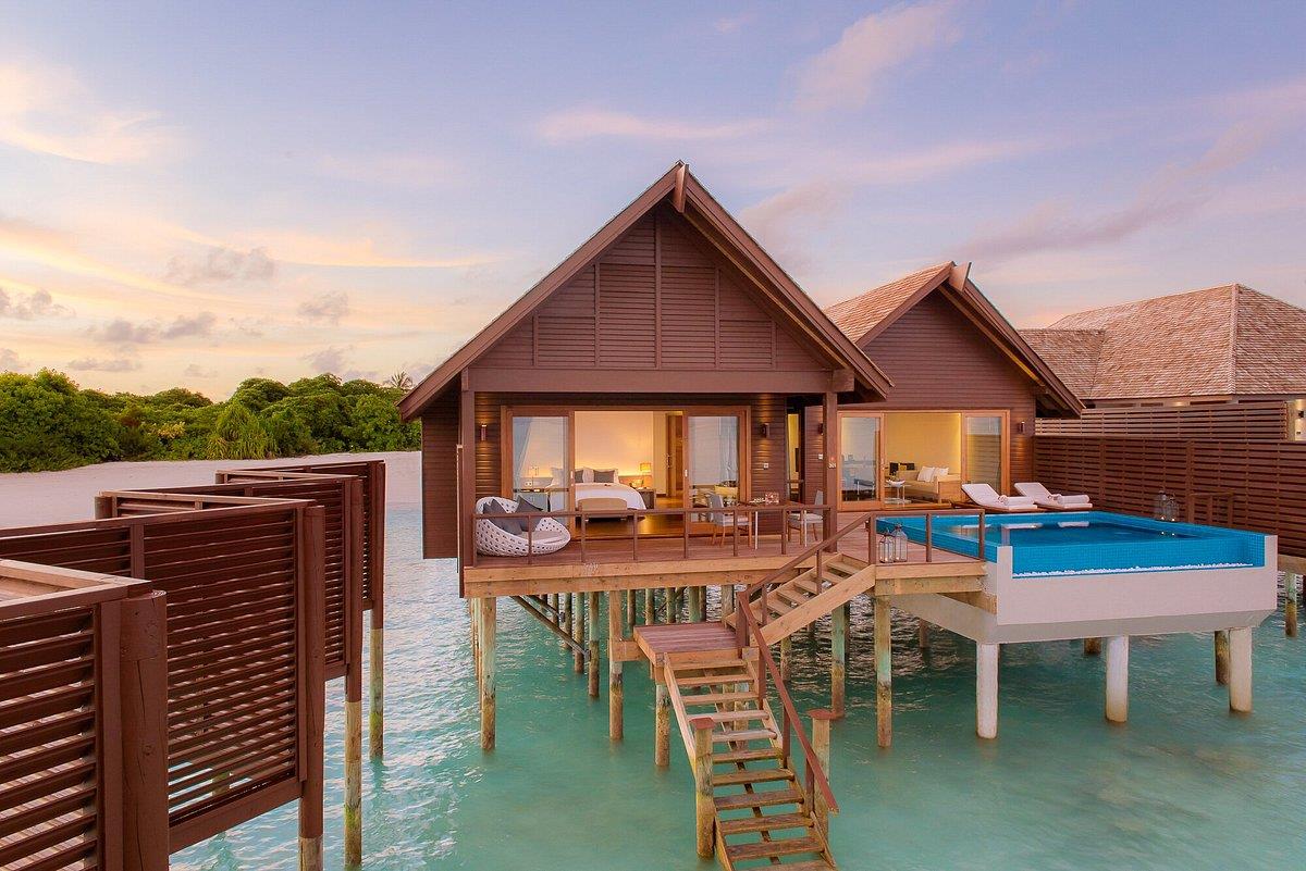 HIDEAWAY BEACH RESORT & SPA 