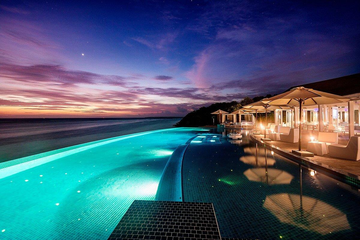 HIDEAWAY BEACH RESORT & SPA 