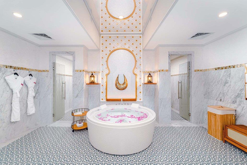 HIDEAWAY BEACH RESORT & SPA 