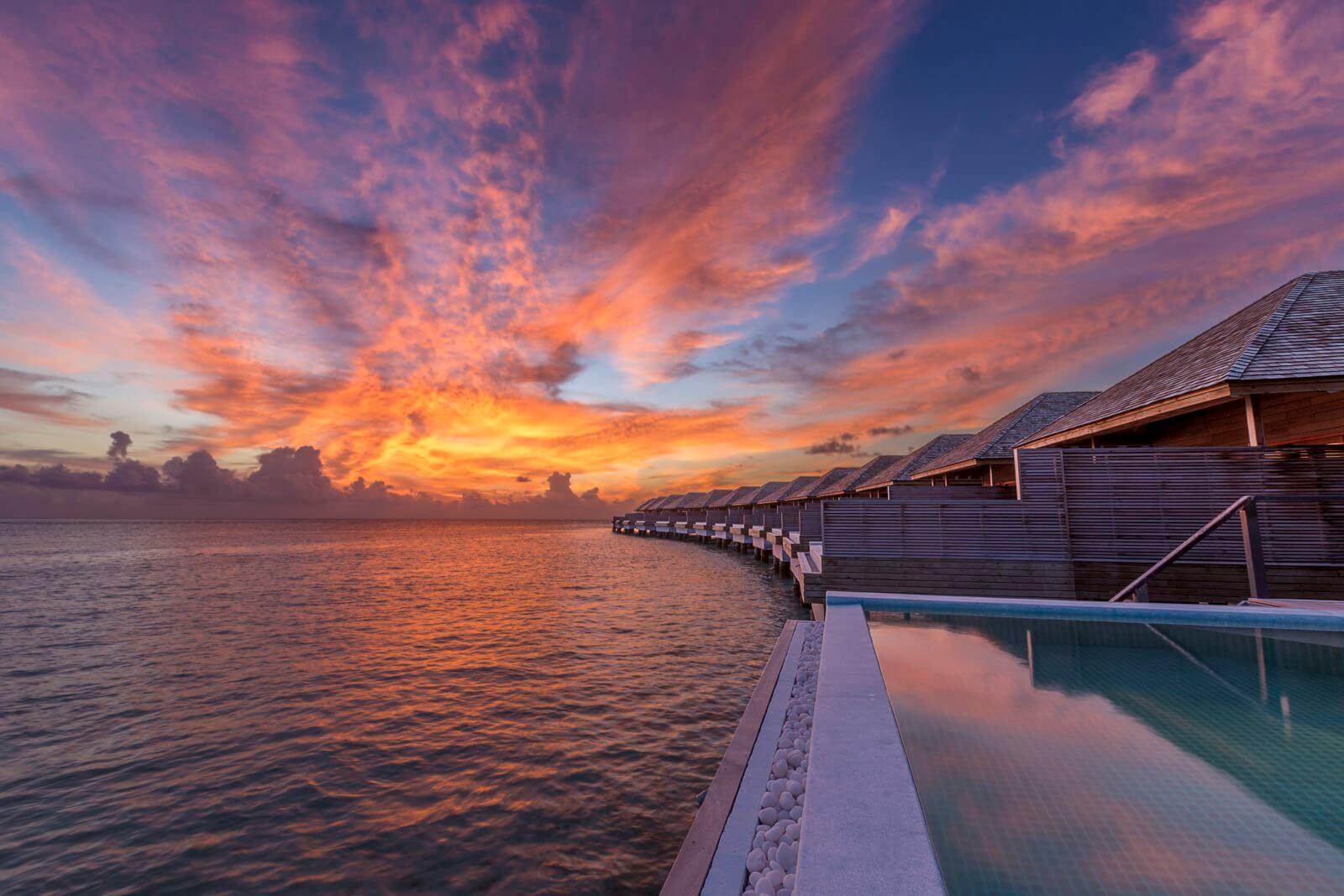 HURAWALHI ISLAND RESORT 