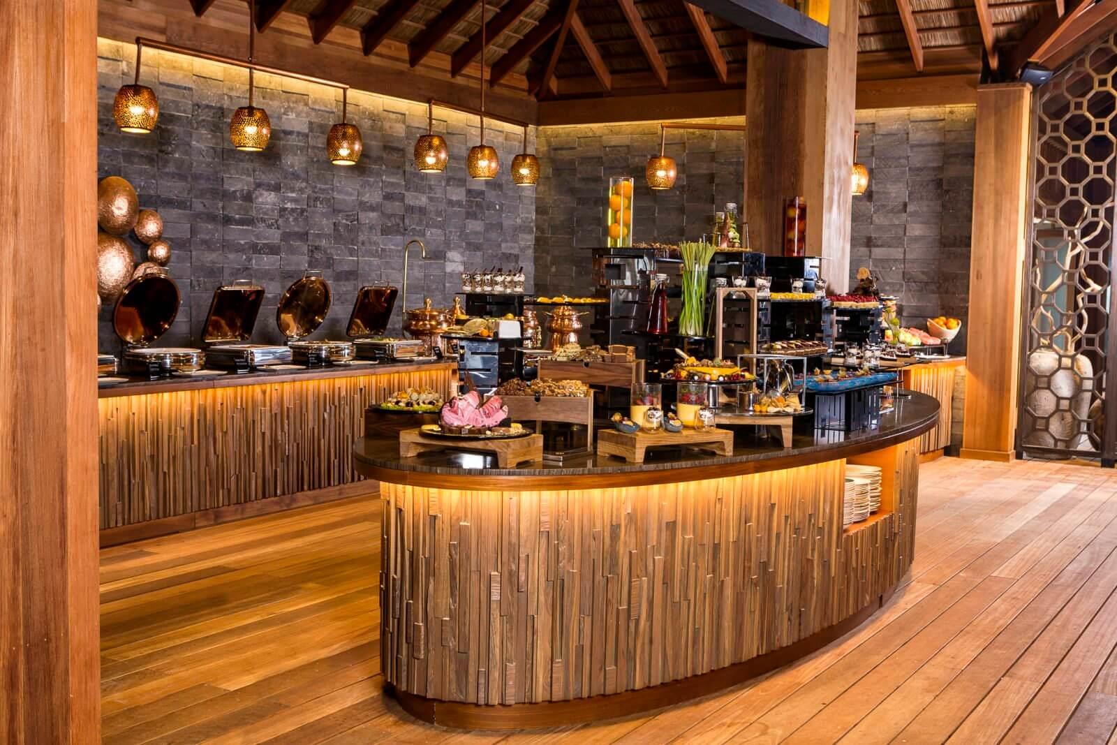 HURAWALHI ISLAND RESORT 