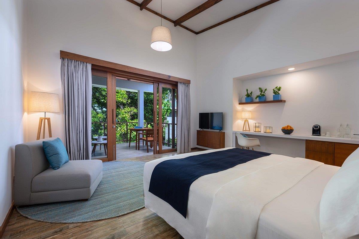 IFURU ISLAND MALDIVES