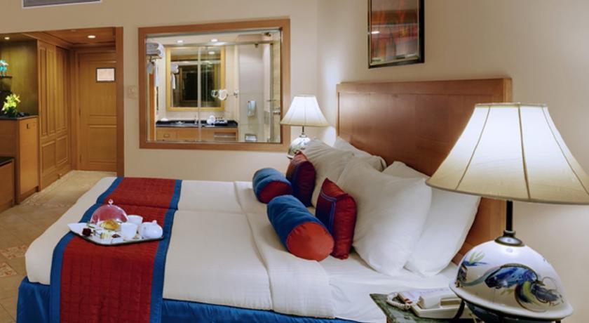 KENILWORTH BEACH RESORT