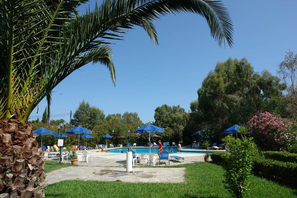 LIVADI NAFSIKA HOTEL