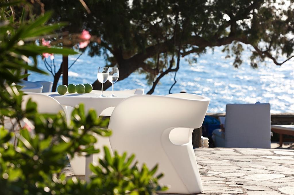 MYKONOS THEOXENIA