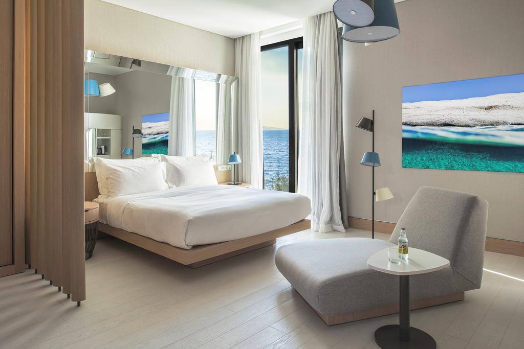 NIKKI BEACH RESORT & SPA