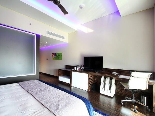 PLANET HOLLYWOOD BEACH RESORT