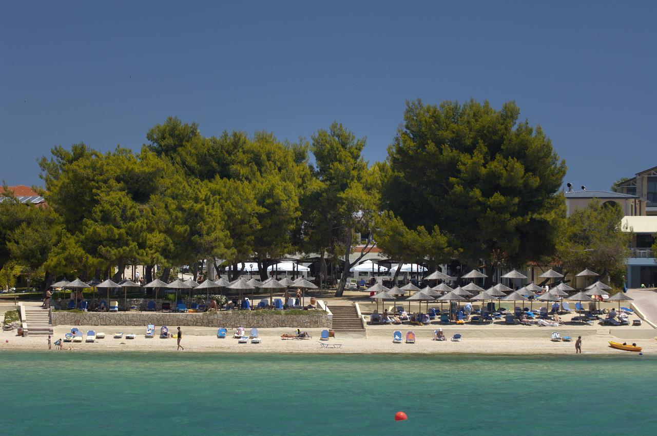 PORTES BEACH HOTEL