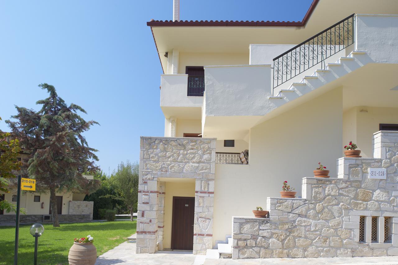 PORTES BEACH HOTEL