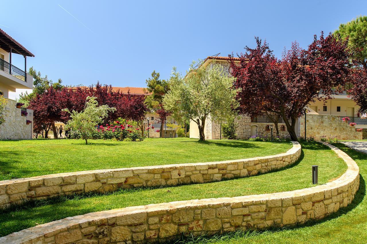 PORTES BEACH HOTEL