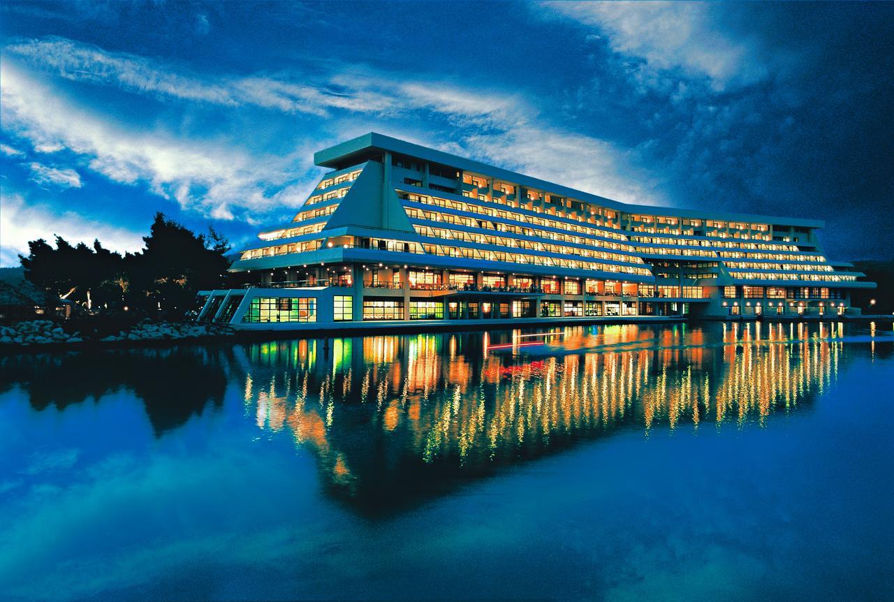 PORTO CARRAS MELITON HOTEL