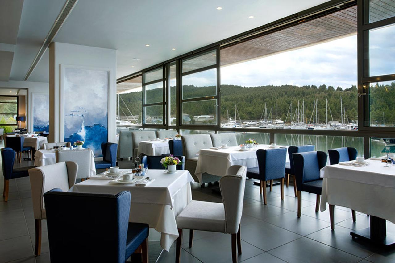 PORTO CARRAS MELITON HOTEL