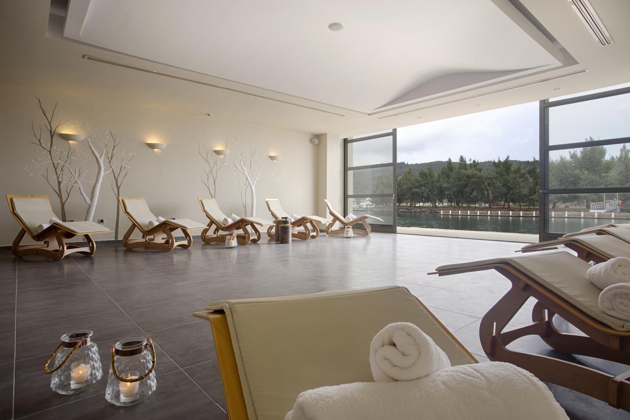 PORTO CARRAS MELITON HOTEL