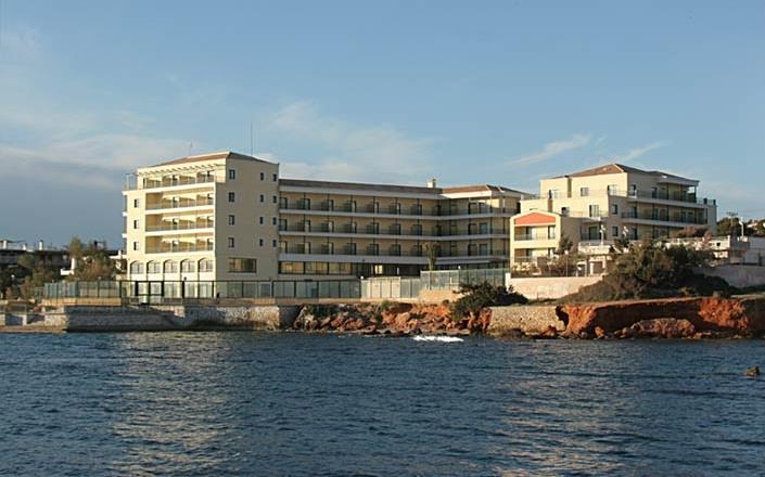 RAMADA ATTICA RIVIERA