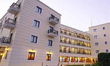 RAMADA ATTICA RIVIERA