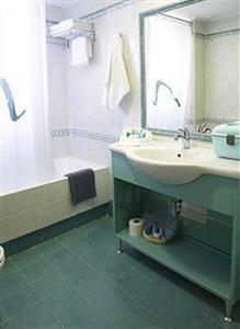 RAMADA ATTICA RIVIERA
