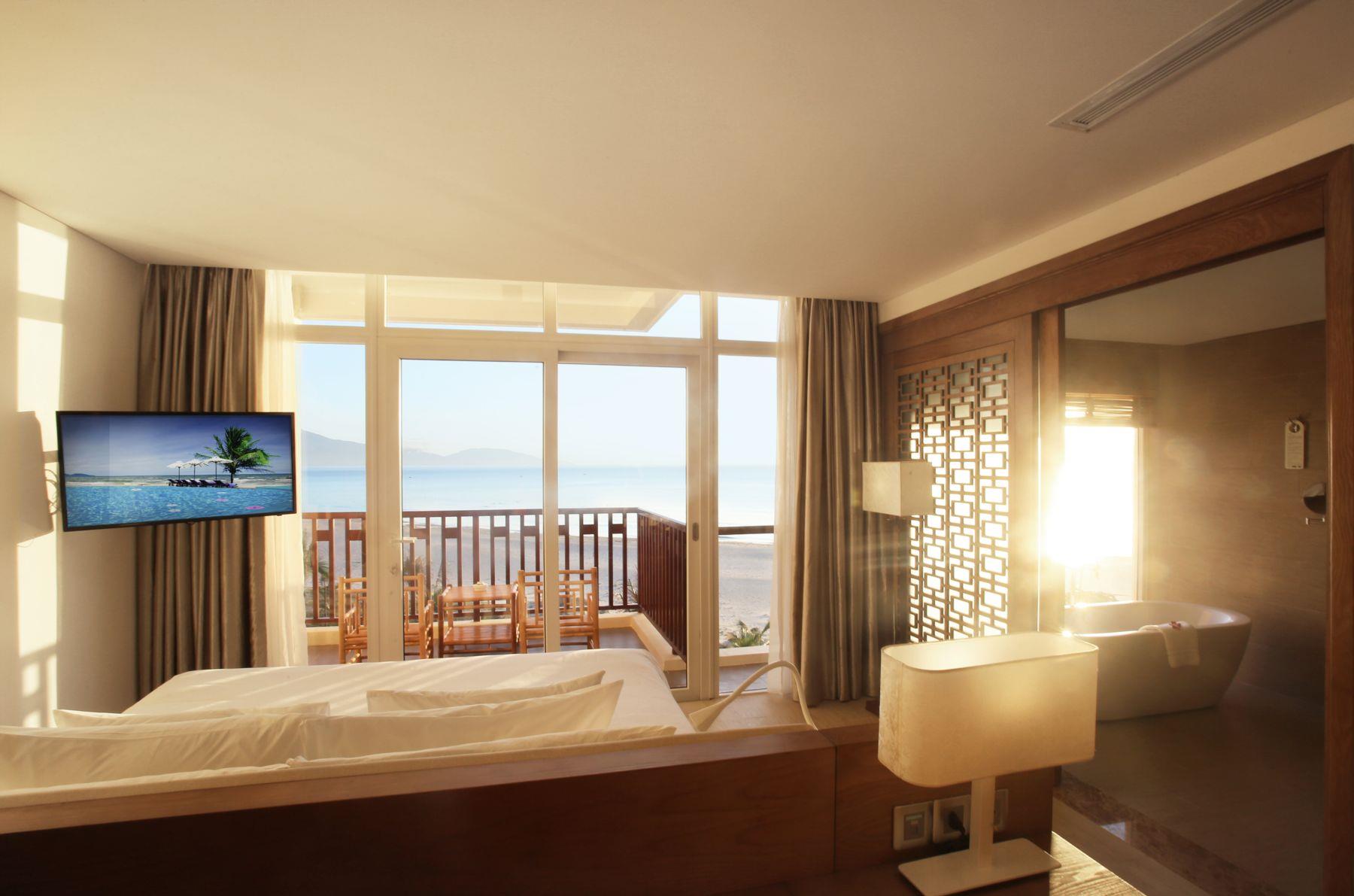 SANDY BEACH RESORT