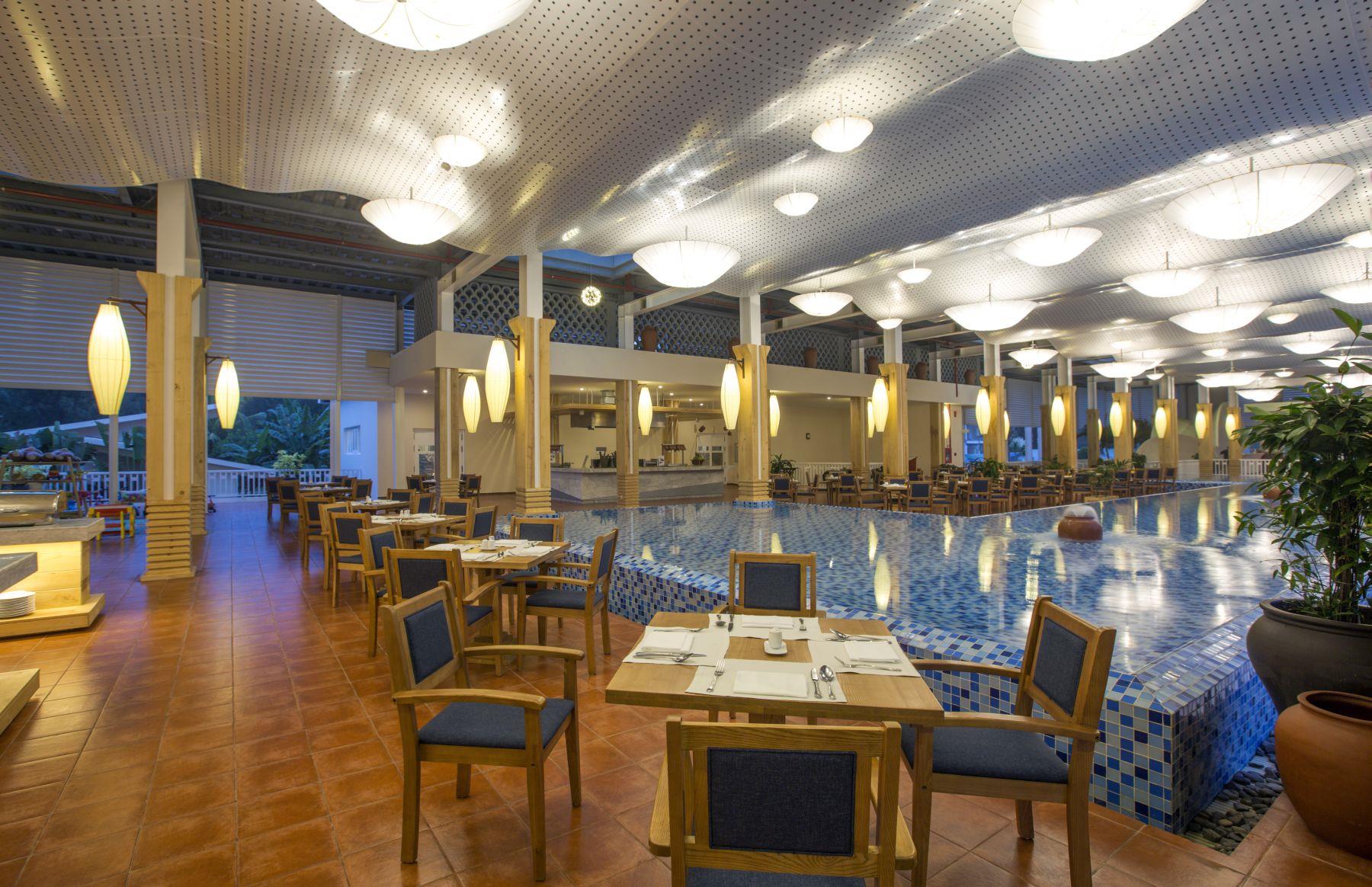 SANDY BEACH RESORT