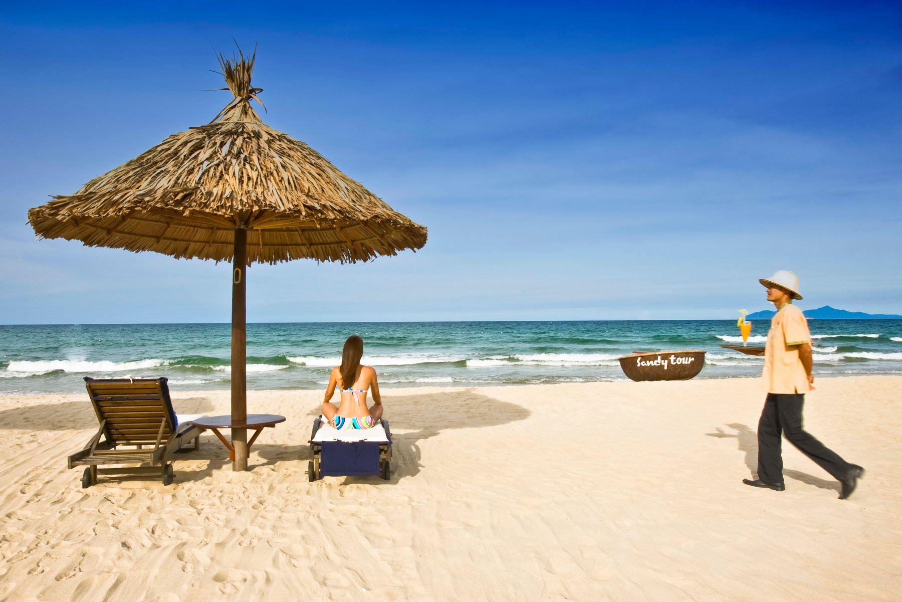 SANDY BEACH RESORT