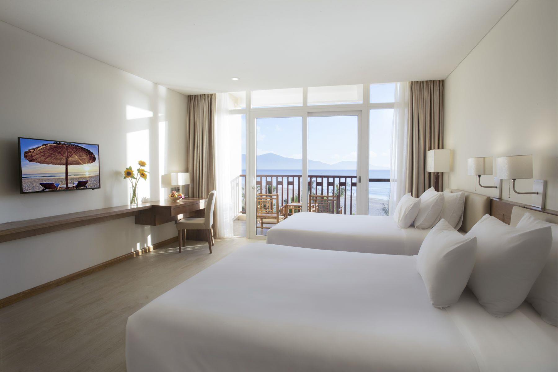 SANDY BEACH RESORT