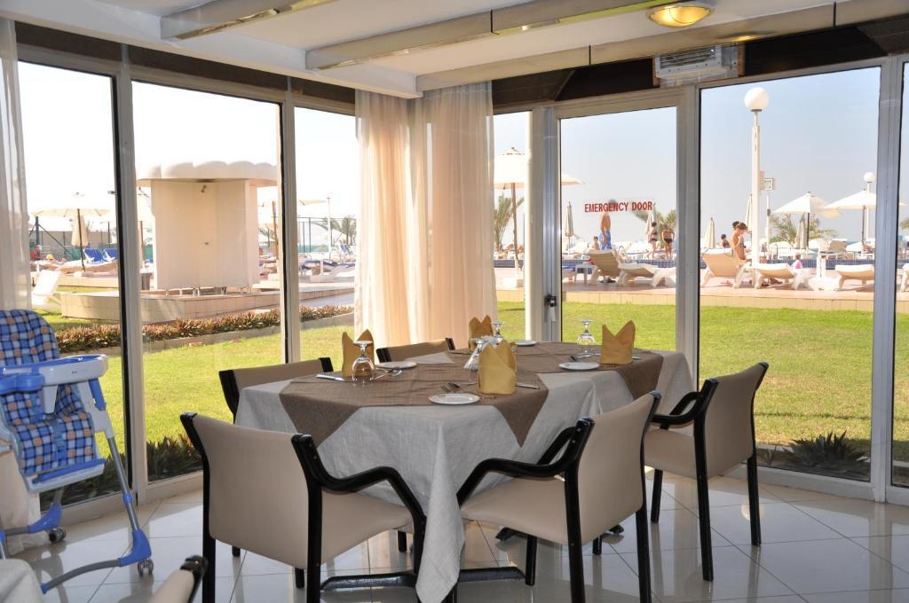 SHARJAH CARLTON HOTEL