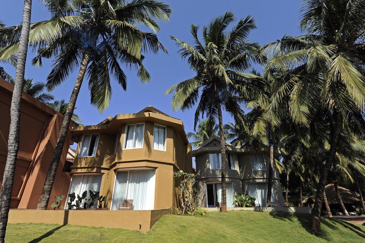 WHISPERING PALMS BEACH RESORT
