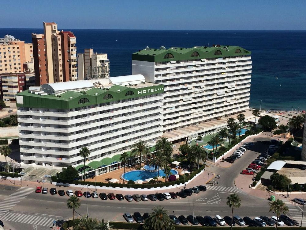 AR ROCA ESMERALDA AND SPA