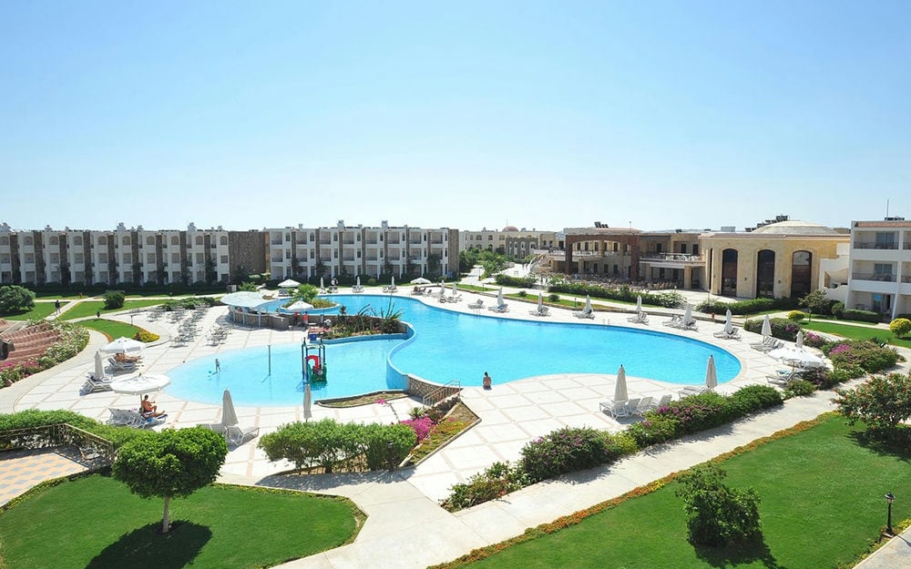 ROYAL BRAYKA BEACH RESORT 