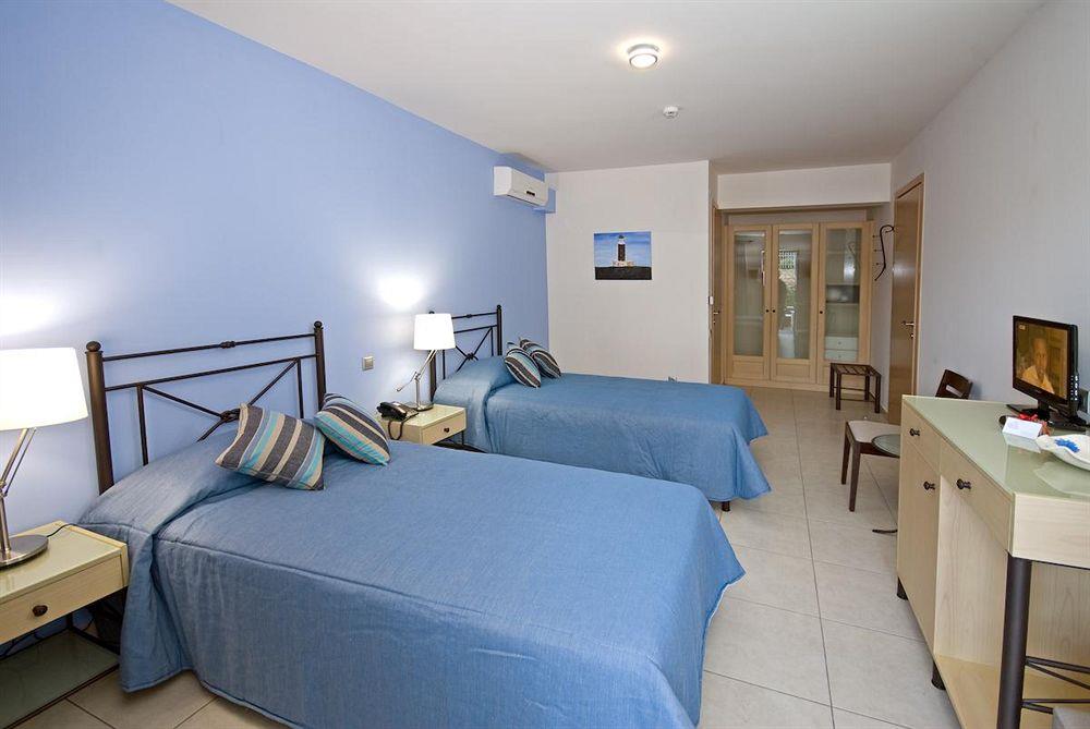 HOTEL 4*
