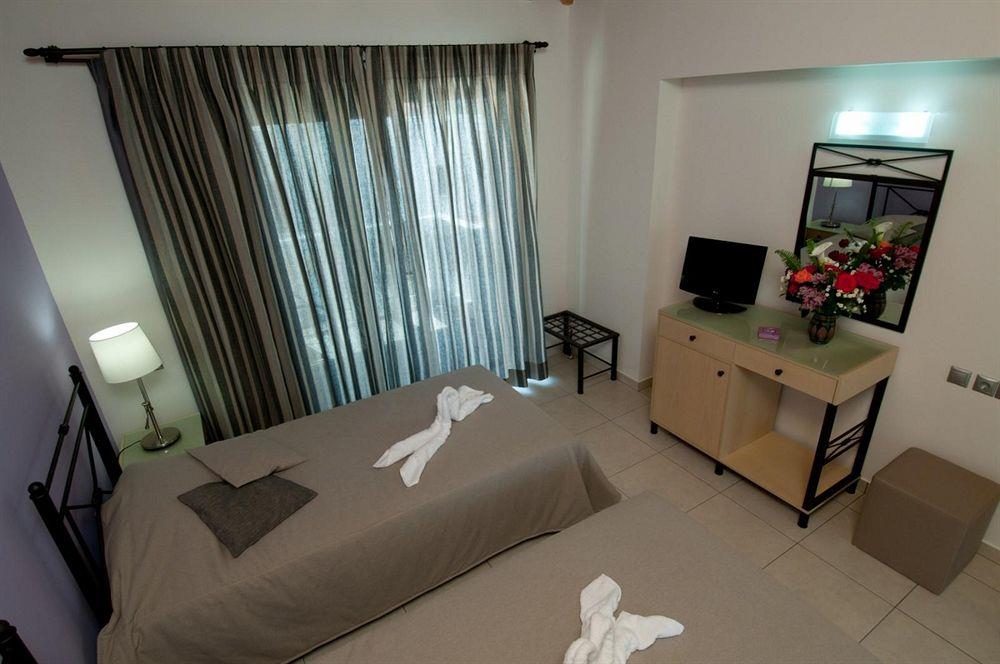 HOTEL 4*