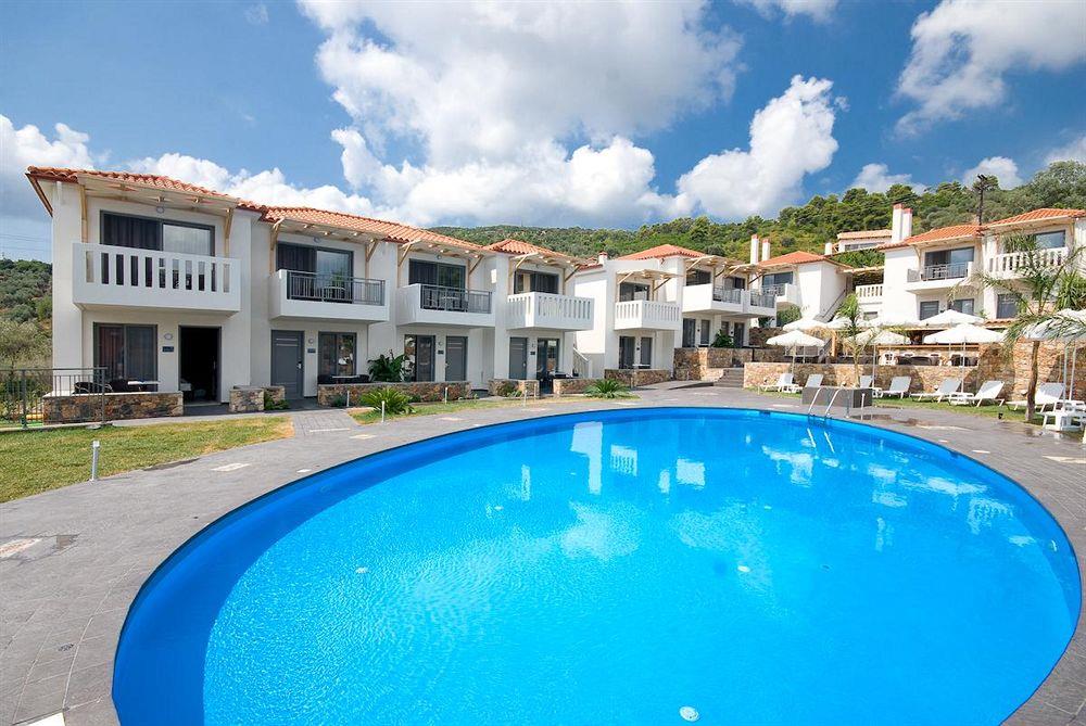 HOTEL 4*