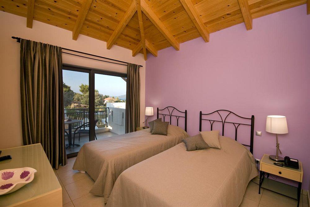 HOTEL 4*