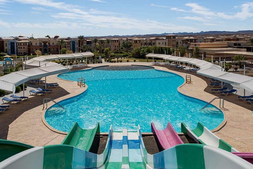 RADISSON MARINA  RESORT PORT GHALIB
