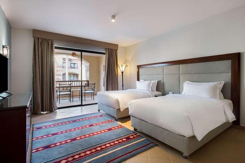 RADISSON MARINA  RESORT PORT GHALIB