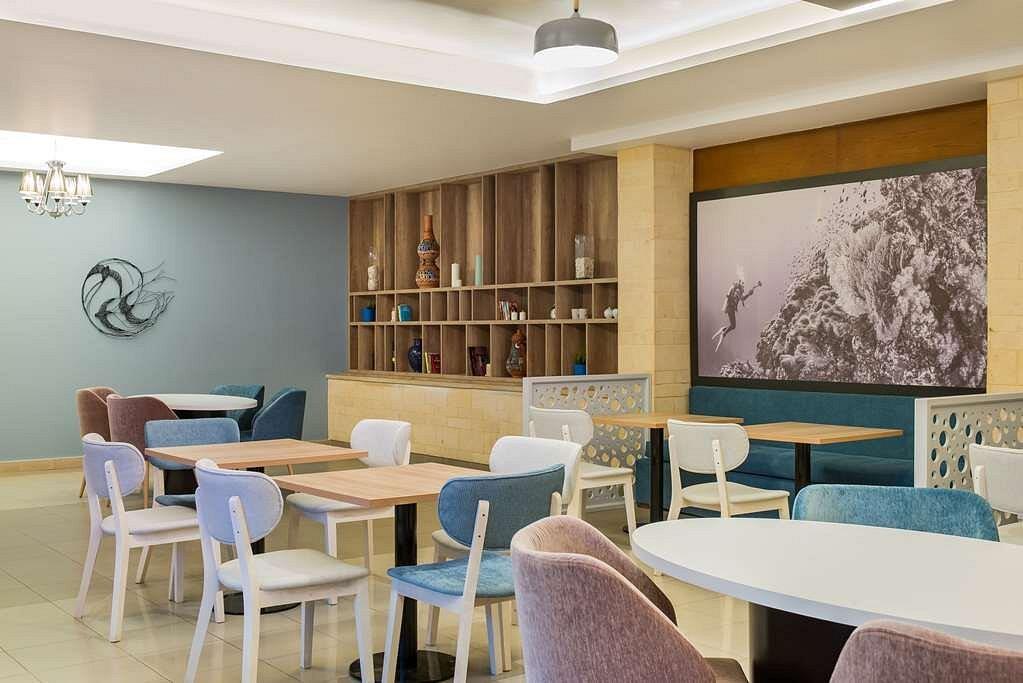 RADISSON MARINA  RESORT PORT GHALIB
