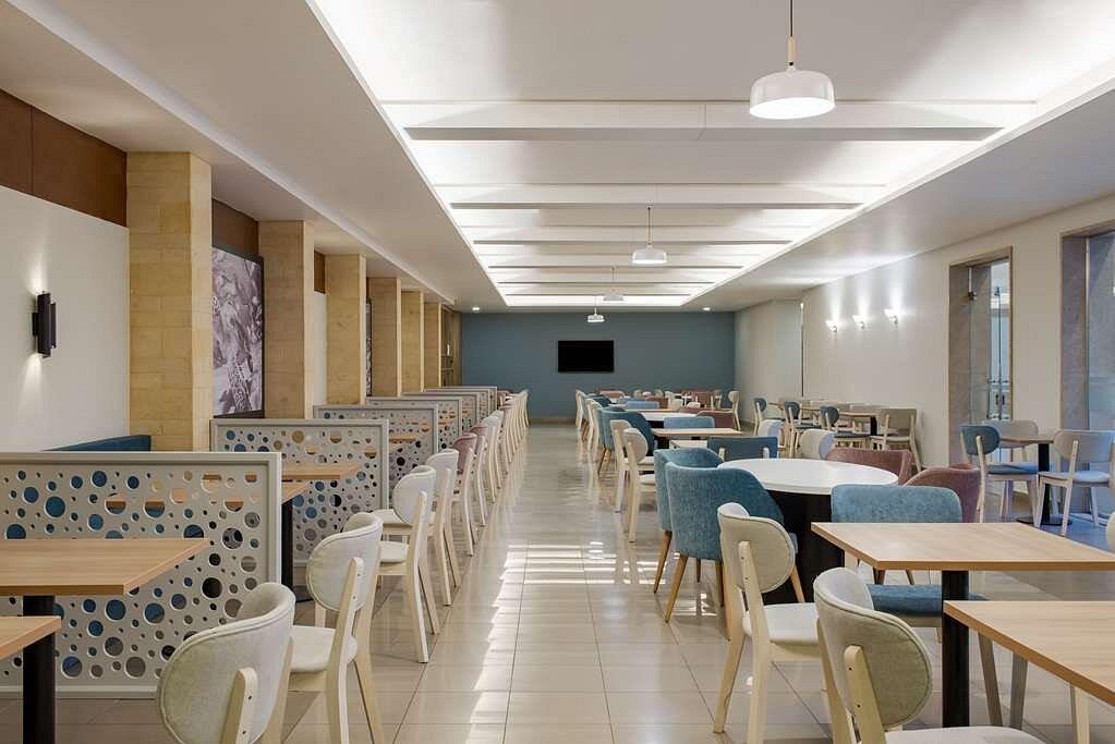 RADISSON MARINA  RESORT PORT GHALIB