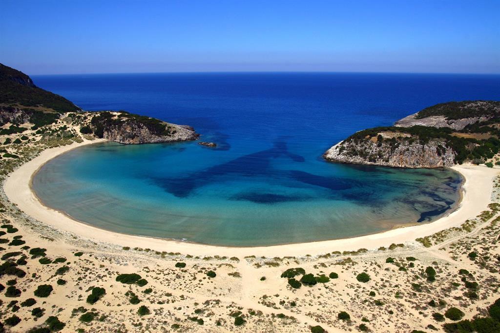 W COSTA NAVARINO
