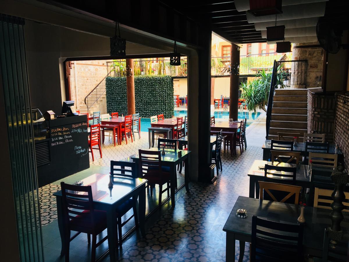 MEDITERRA ART HOTEL